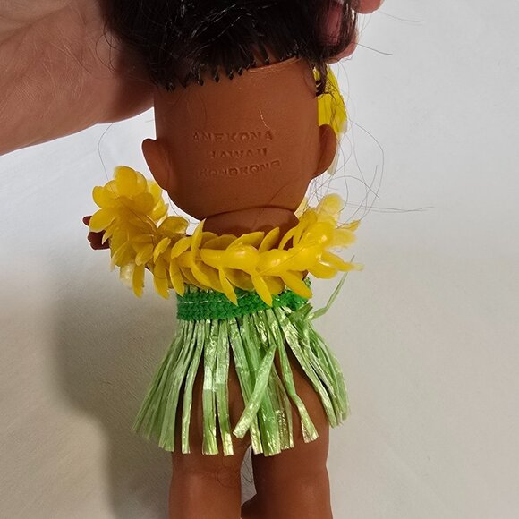 Vintage Anekona Hawaii Hula Girl Doll Hong Kong Yellow Lei Grass Skirt 5" Aloha - Picture 11 of 12